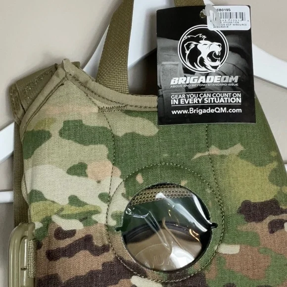 BrigadeQM Molle Hydration System & Reservoir 100 oz - Picture 3 of 5